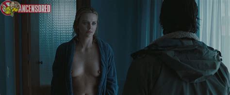 naked charlize theron in the burning plain