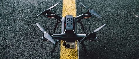 robotics solo drone adds autopilot  smart gopro filming slashgear