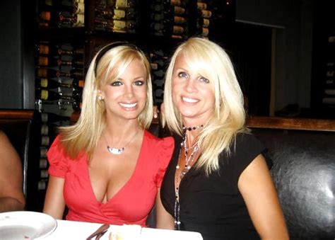 see and save as mother and daughter s friend porn pict