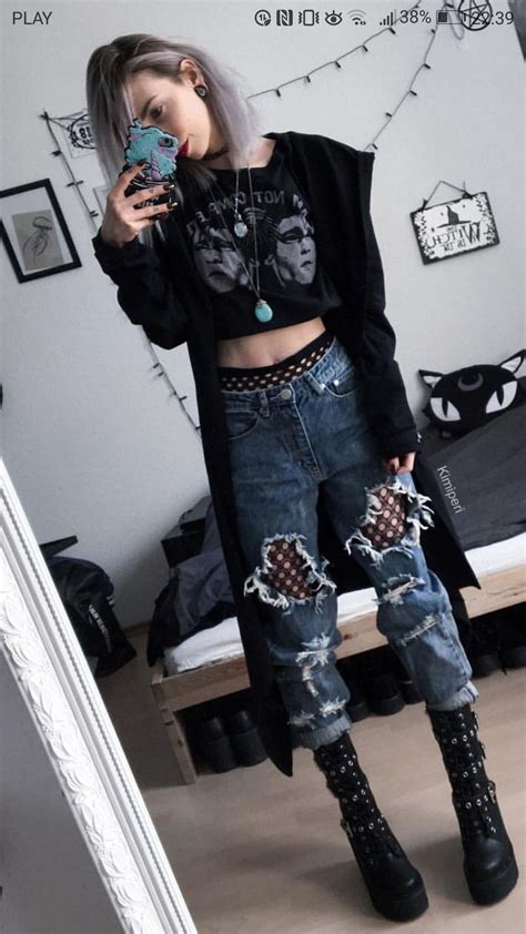 Pin By Ally Carlisle On Outfit Ideas Edgy Outfits Aesthetic Clothes