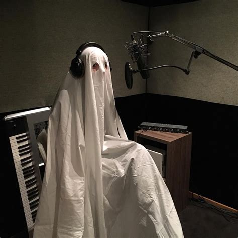 studio ghostie aesthetic grunge dark aesthetic ghost photography catty noir ghost pictures