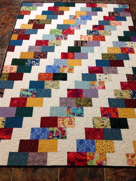 quick  easy scrappy charity quilt   quilt decor