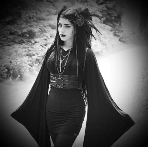 gothic model on tumblr