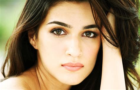 kriti sanon wallpapers page 11146 movie hd wallpapers