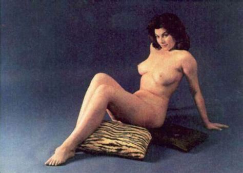 adrienne barbeau showing her nice tits pichunter