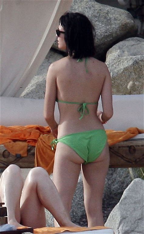 Katy Perry In Katy Perry At The Beach Over Christmas Zimbio
