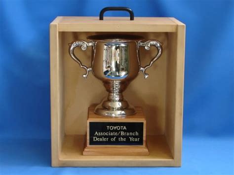 Trophy Carry Case Trophy Specialists And Engraving