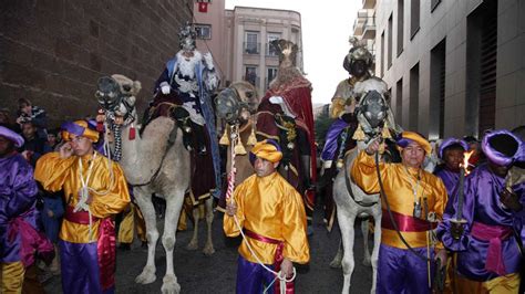 la cabalgata de los reyes magos  evento magico espagnol pas  pas