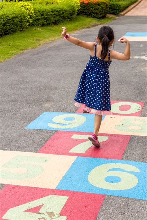 hopscotch definition  meaning collins english dictionary