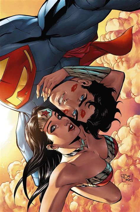 A Hot Pic Of Superman And Wonder Woman Superman And Wonder