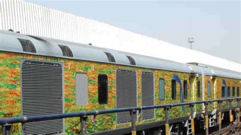 irctc orders enquiry  complaint  food  duronto express