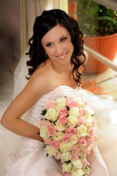 top  wedding flowers wedding bouquet tips true bride