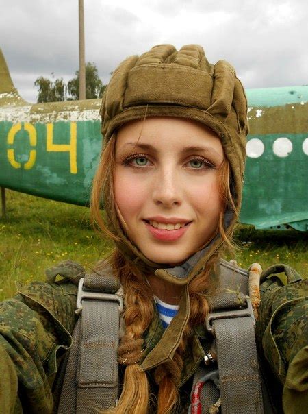 【画像】ロシアの女性兵士にマジでめちゃめちゃ可愛い子がいて話題に ポッカキット