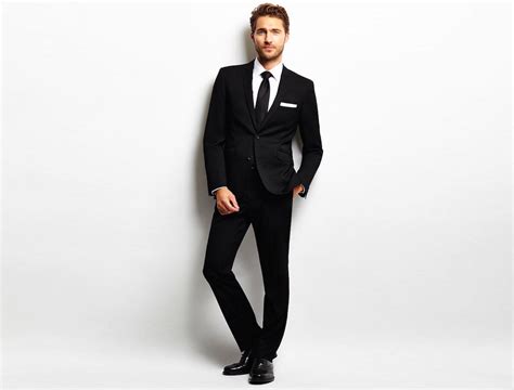 ways  wear style  black suit