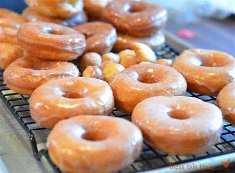 Pioneer Woman S Glazed Donuts Easy Homemade Donut Recipe