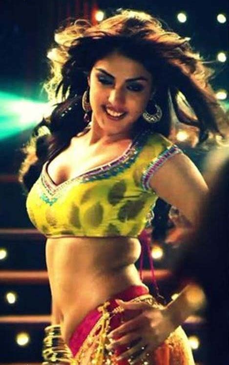 Rhea Chakraborty Hot Photos In Mere Dad Ki Maruti Movie