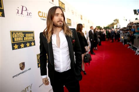15 Jared Leto Pulls Off The Sexy Jesus Look At The Critics Choice