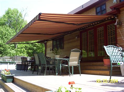 average cost  retractable awning