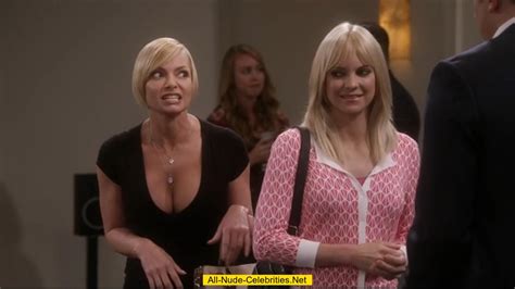 jaime pressly shows sexy cleavage in mom