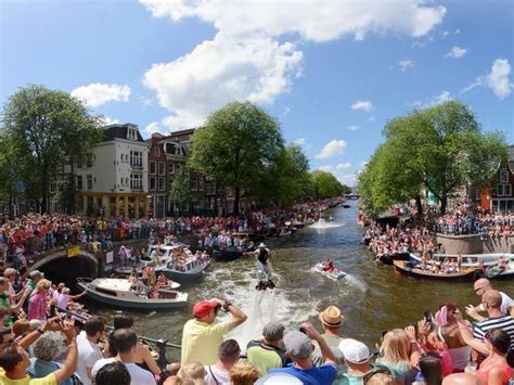 gaypride amsterdam canal parade nederland plaatsen