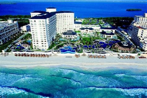 cancun s luxury jw marriott resort will now offer same sex weddings