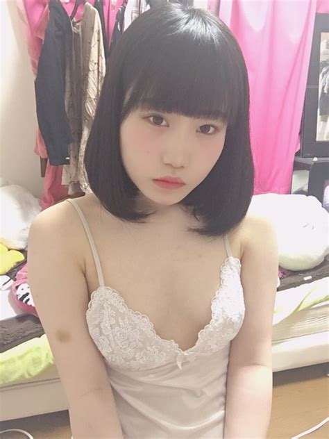 stunning nude selfies by japanese goddess too good to be