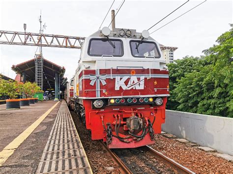 syarat perjalanan kereta api terbaru selama  nataru jnews