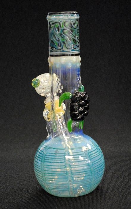 10 Tall Hand Blown Glass Water Pipe With Turtle Art