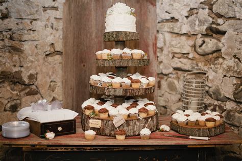 rustic wedding cake stands fazenda acacia wood cake stand
