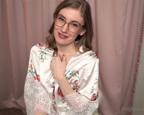 Watch Online Emma Ruby Onlyfans Leaks 00033 Amateur Small Tits Solo