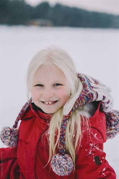 little blonde girl portrait porevgenij yulkin
