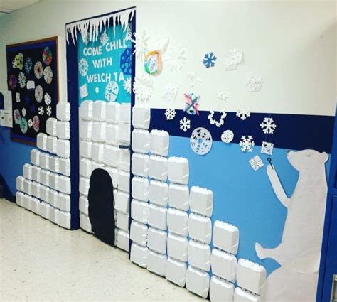 45 Amazing Ideas For Winter And Holiday Classroom Doors