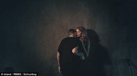 Justin Bieber S Video Girl Opens Up About Kissing The Superstar And