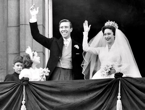 may 6 1960 princess margaret and anthony armstrong jones past royal wedding dress pictures