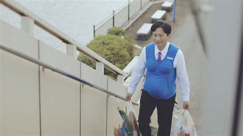 Japanese Male Governors Experience Life As A Pregnant