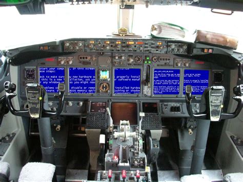 land   runways   boeing  control screens