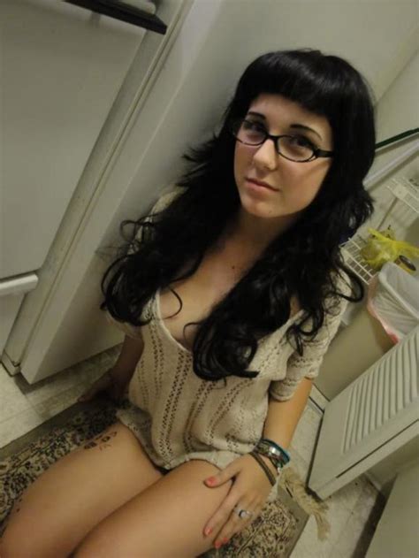 naked taylor true in nerdy glasses sex porn pages