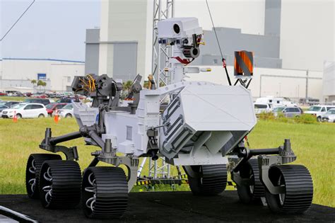 nasa rover faces  minutes  terror  landing  mars abs cbn news