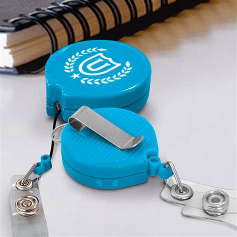 alta retractable id holder primoproducts