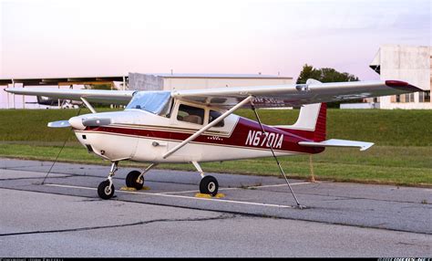 cessna  skyhawk untitled aviation photo  airlinersnet