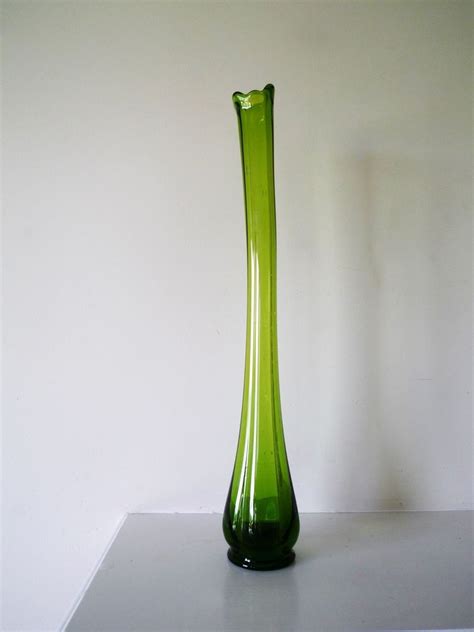 Vintage Stretch Glass Vase Green 15 1 2 Inches Pottery And Glass Glass