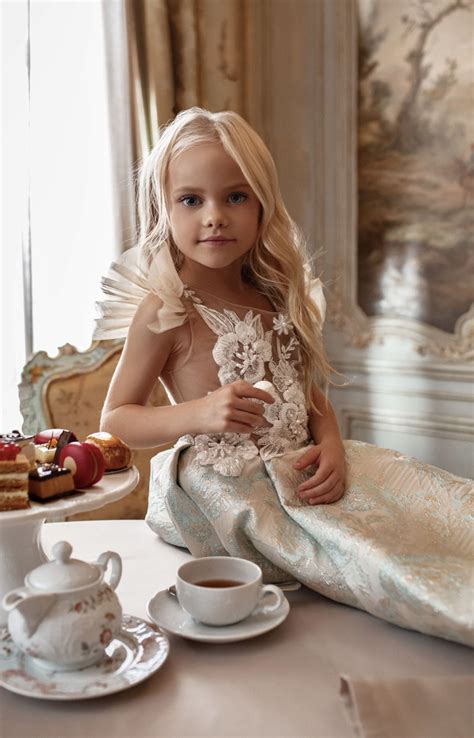 Princess Holly Dress – Princess Ford Atelier