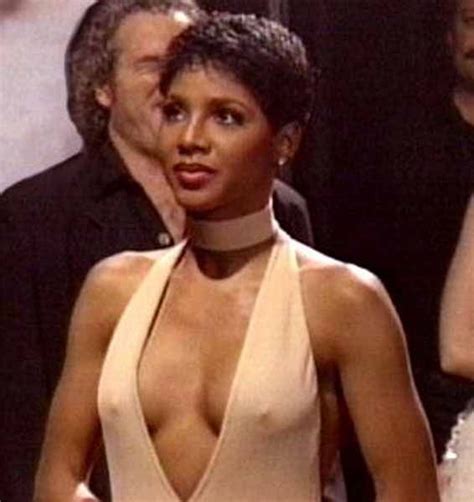 Toni Braxton Shesfreaky