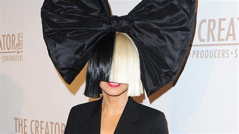 Singer Sia Became Mother Of Adopted Son Teller Report