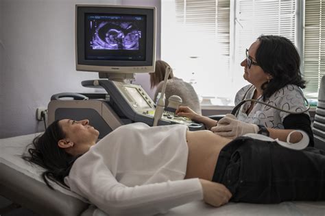 ecografías en el embarazo cuántas cuándo y qué saber unicef