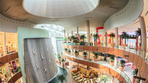 dubai mall shop review conde nast traveler