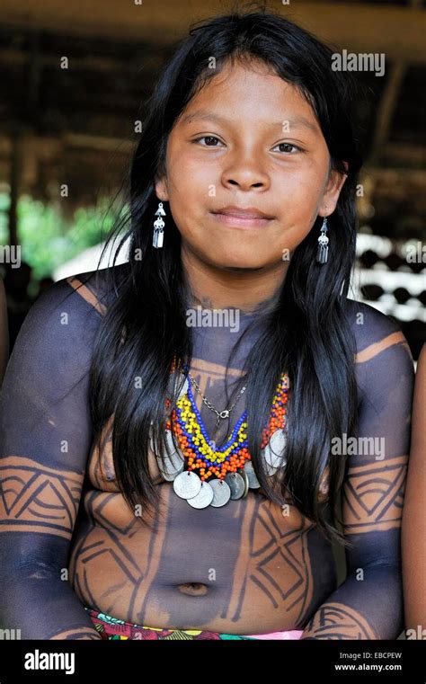 portrait indian girl chagres national fotos und bildmaterial in hoher