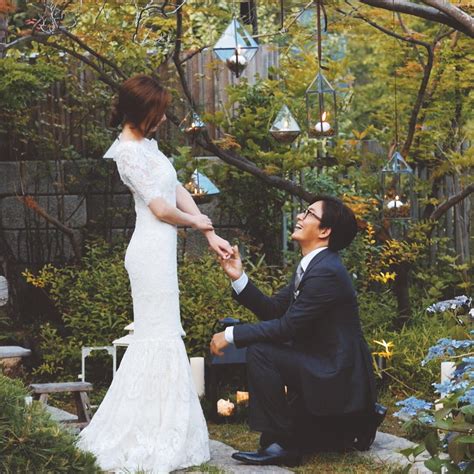 bae yong joon and park soo jin to tie the knot today