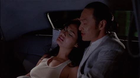 naked tia carrere in showdown in little tokyo