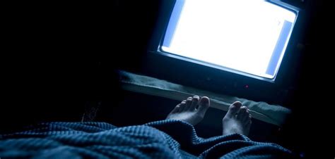 salud dormir con televisiÓn encendida aumenta trastornos del sueÑo